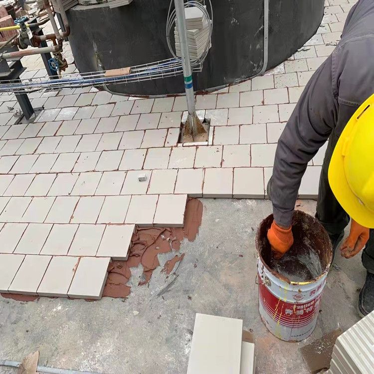 耐酸磚鋪貼材料：選對才能防腐耐用